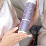 Toner Matifiant Multifonctionnel
 à rajouter dans le lissage pour les blondes Kelma care 300 ml