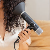 Sèche-Cheveux Kelma care  Ionique Poids Plume avec Écran LCD et Diffuseur Spécial Cheveux Bouclés, 1600W